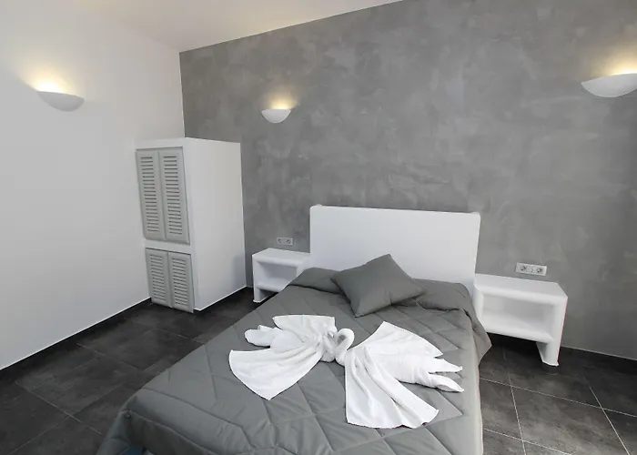 Gianna Suites Fira 