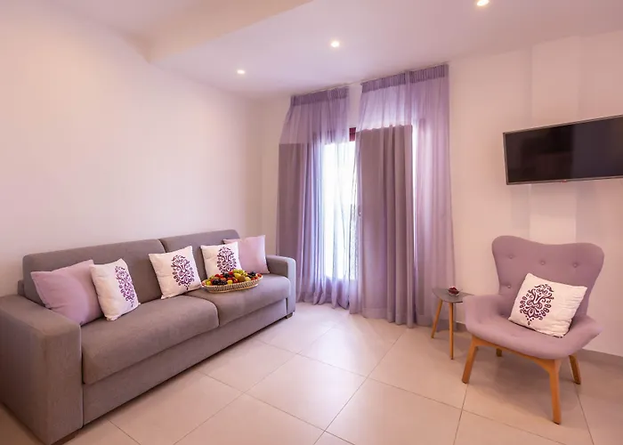 Mar N Mar Crown Hotel-Suites Kamari 