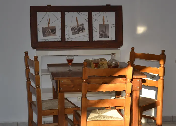 Floralia Hotel Karterados 