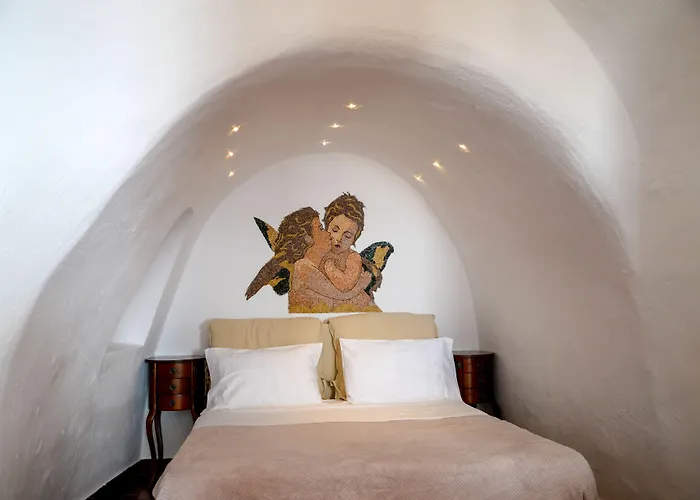 Genesis Cave Houses Oia 