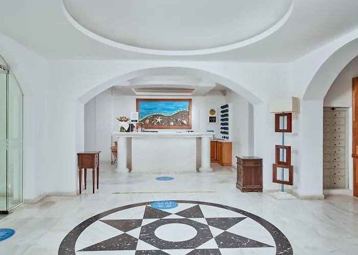 Meltemi Excelsior Suites Perissa 