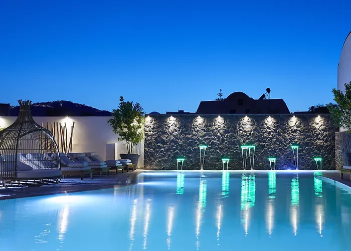 Amara Suites Santorini Kamári