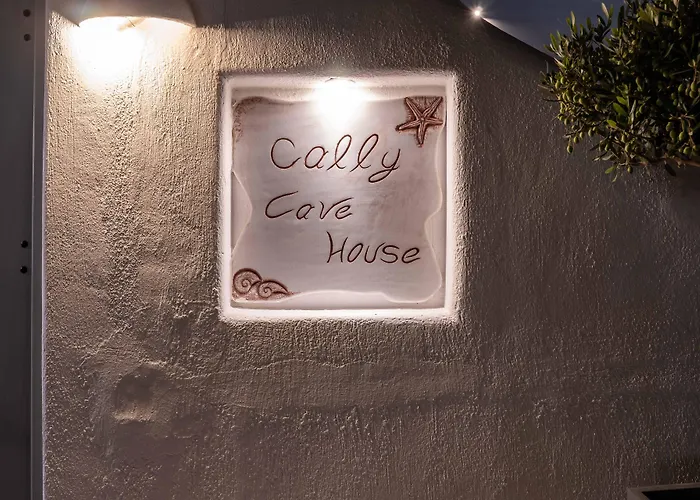 Private Cally Cave House Fira 