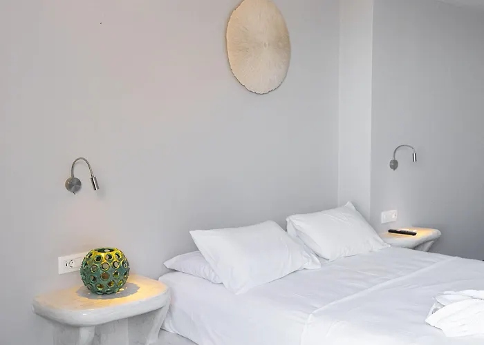 Demilmar Luxury Suites Perissa 