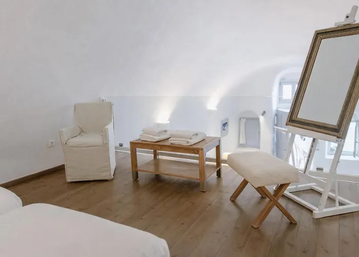 Ikastikies Suites Φηρά