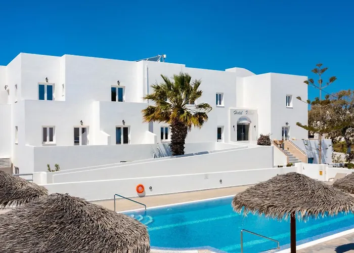 Nikos Hotel Karterados 