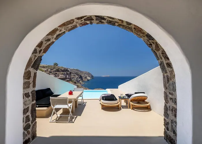 Akrotiri (Santorini) Hotels