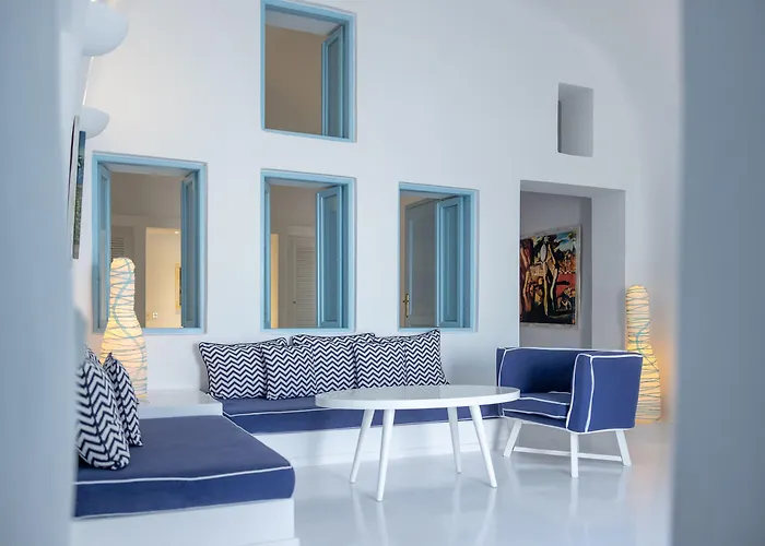 Imerovigli (Santorini) City Center Hotels