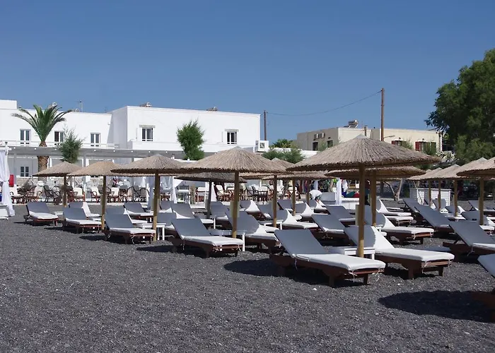 Kamari (Santorini) Luxury Hotels