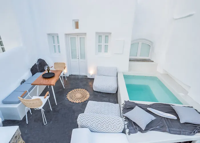 Canvas Suites Οία